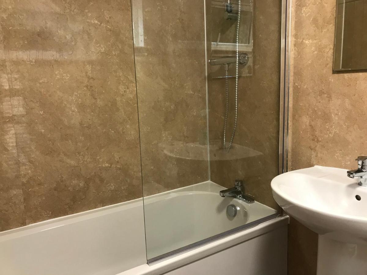 Appin, Beautiful Lochside With Balcony Apartment